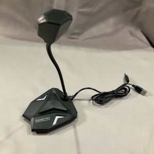Black USB Gaming Microphone